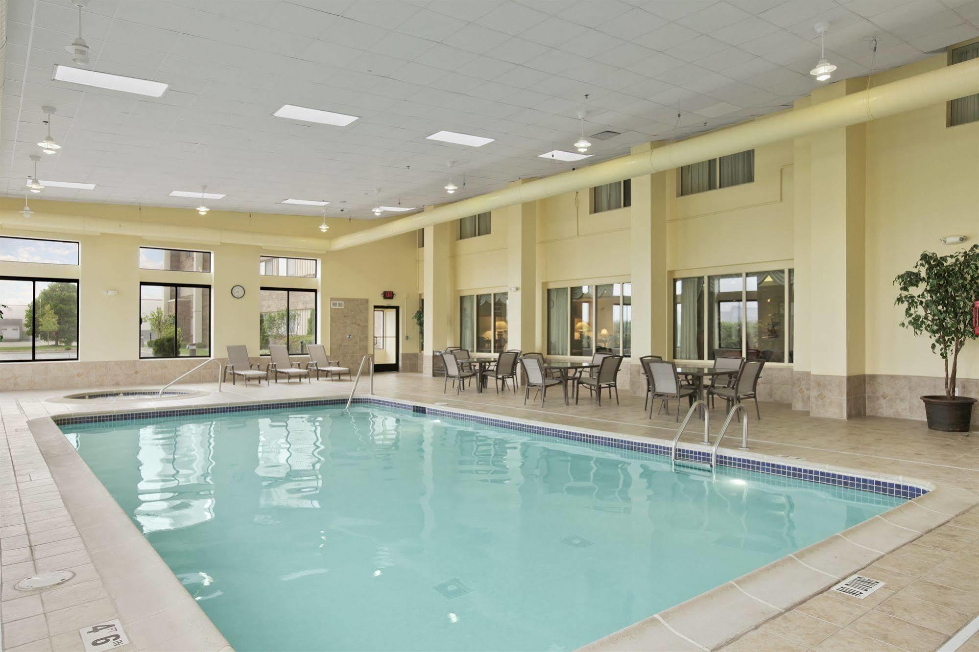 Best Western Warren Hotel Exterior foto